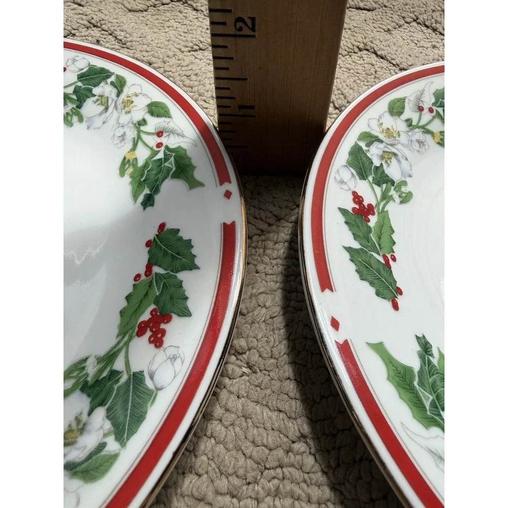 Lynns Fine China St Maria Pattern Bread Dessert Plate Christmas Holly- Set Of 2